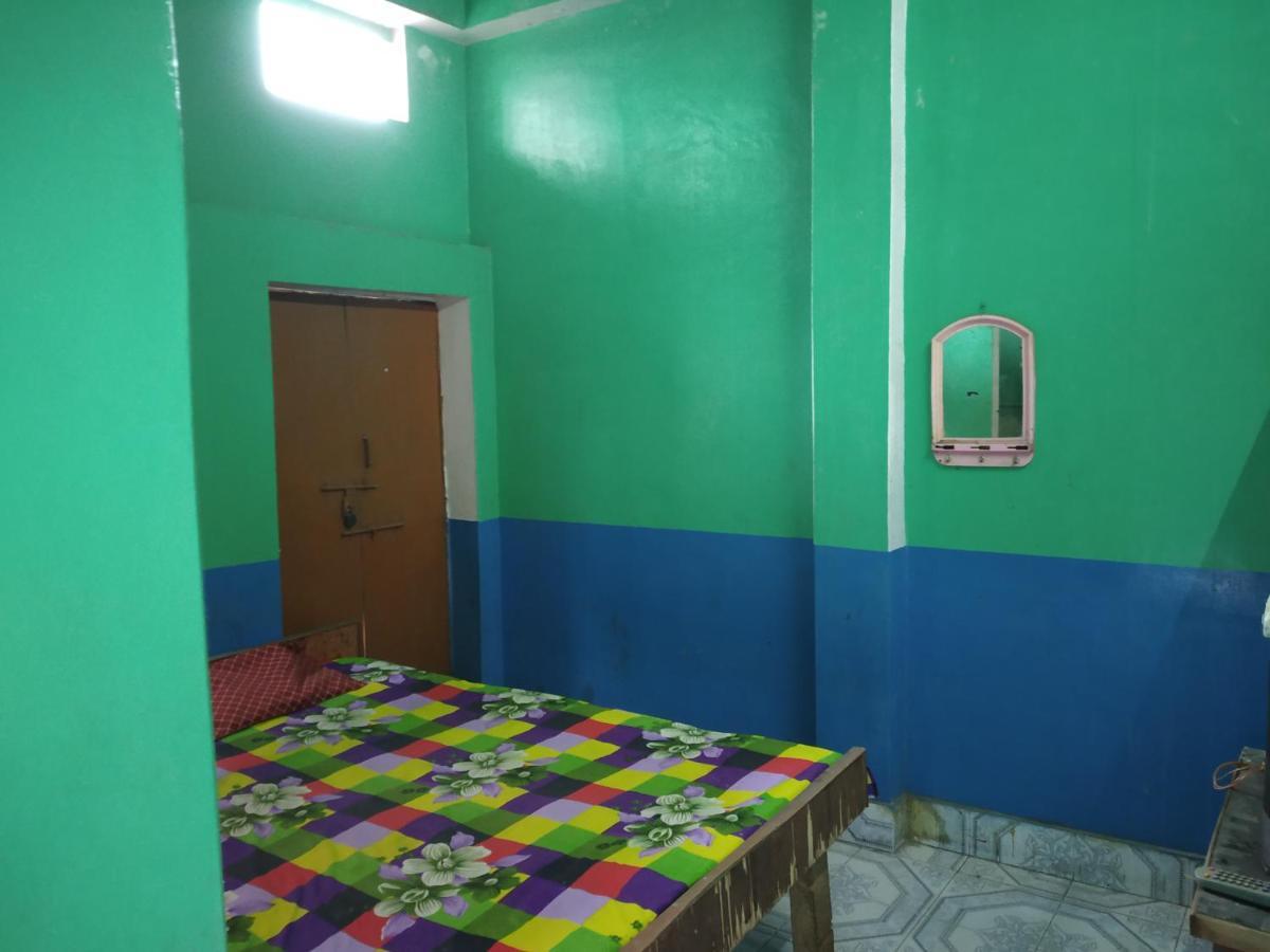 Hotel Yatri Niwas Varanasi Luaran gambar