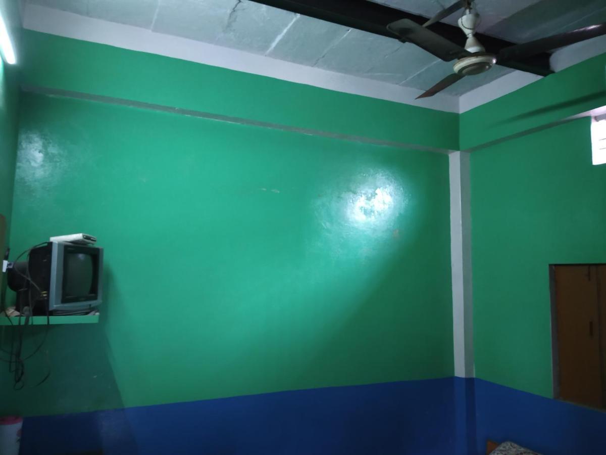 Hotel Yatri Niwas Varanasi Luaran gambar