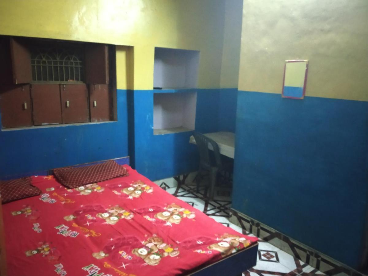 Hotel Yatri Niwas Varanasi Luaran gambar